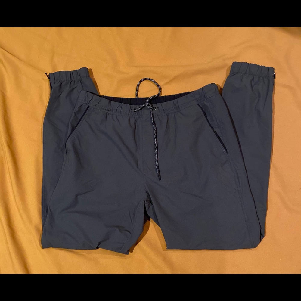 Gap joggers size Gray Medium - Picture 4 of 4